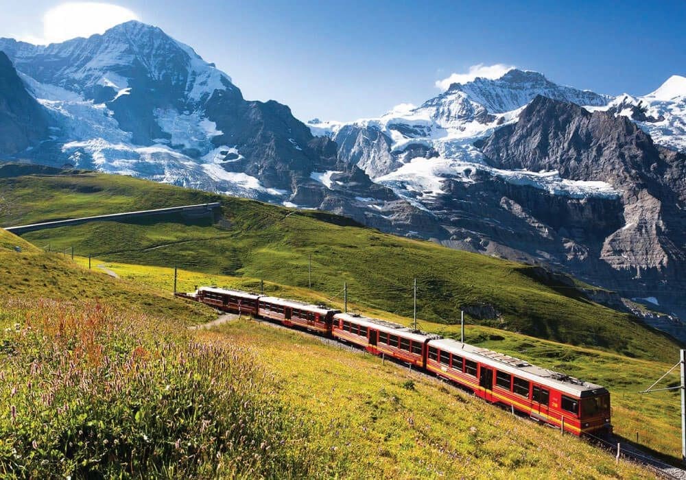 train ride through the mountians